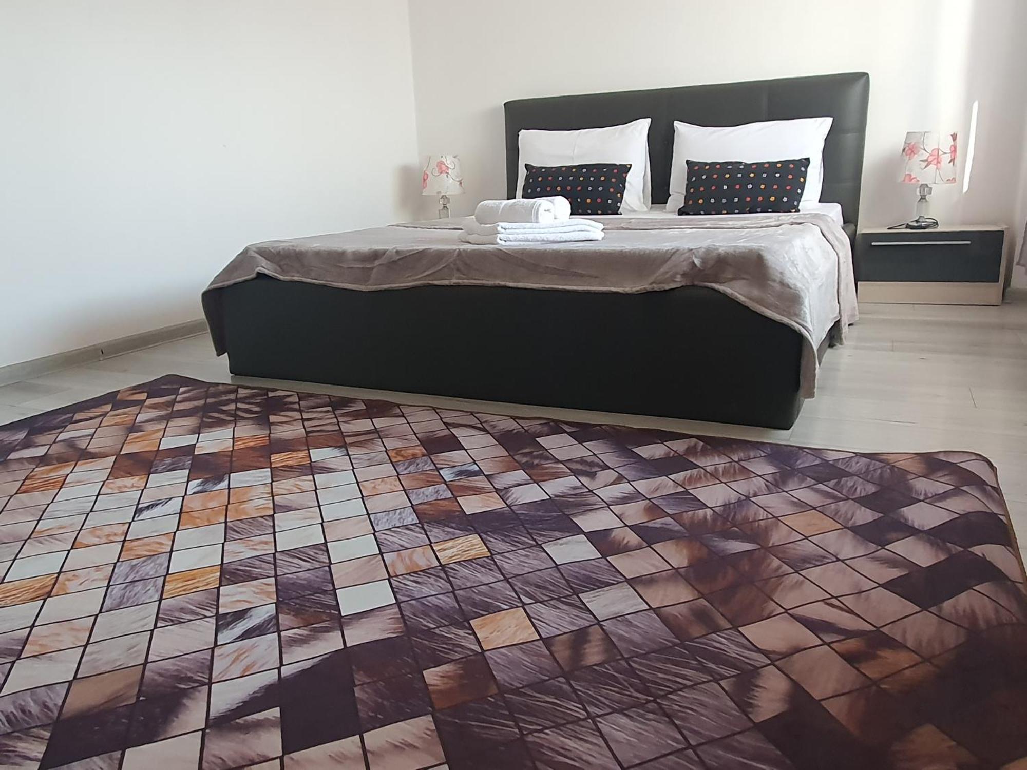 Fundeni Apartment *